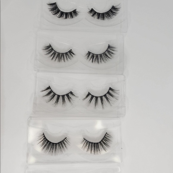 Lashes - Picture 9 of 11